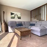 Vila Rosa Gadis Costa Teguise