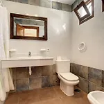 Rosa Gadis Villa Costa Teguise
