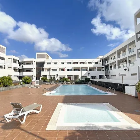 Vila Rosa Gadis Costa Teguise