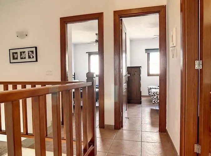 Rosa Gadis * Costa Teguise