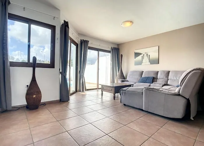 Rosa Gadis Вилла